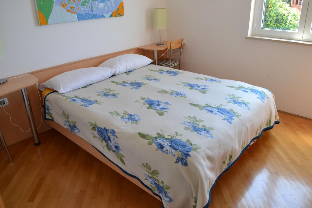 Apartment Jugo Piran Bagian luar foto