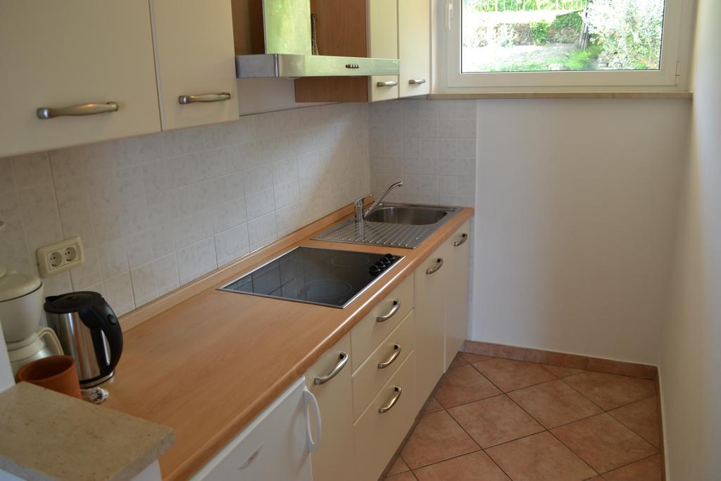 Apartment Jugo Piran Bagian luar foto