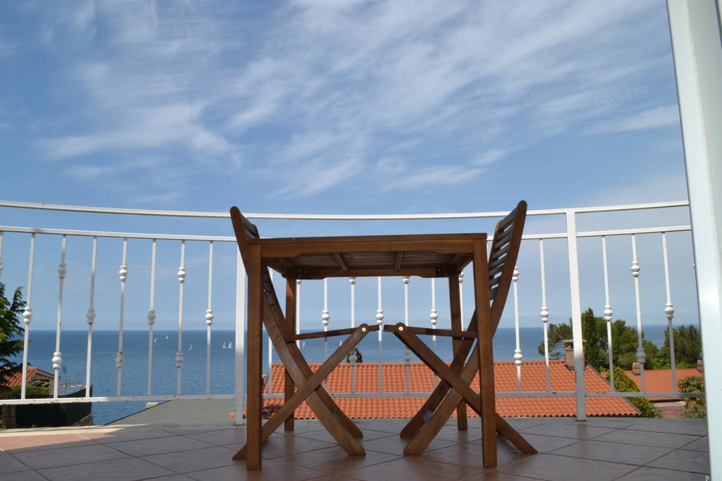 Apartment Jugo Piran Bagian luar foto